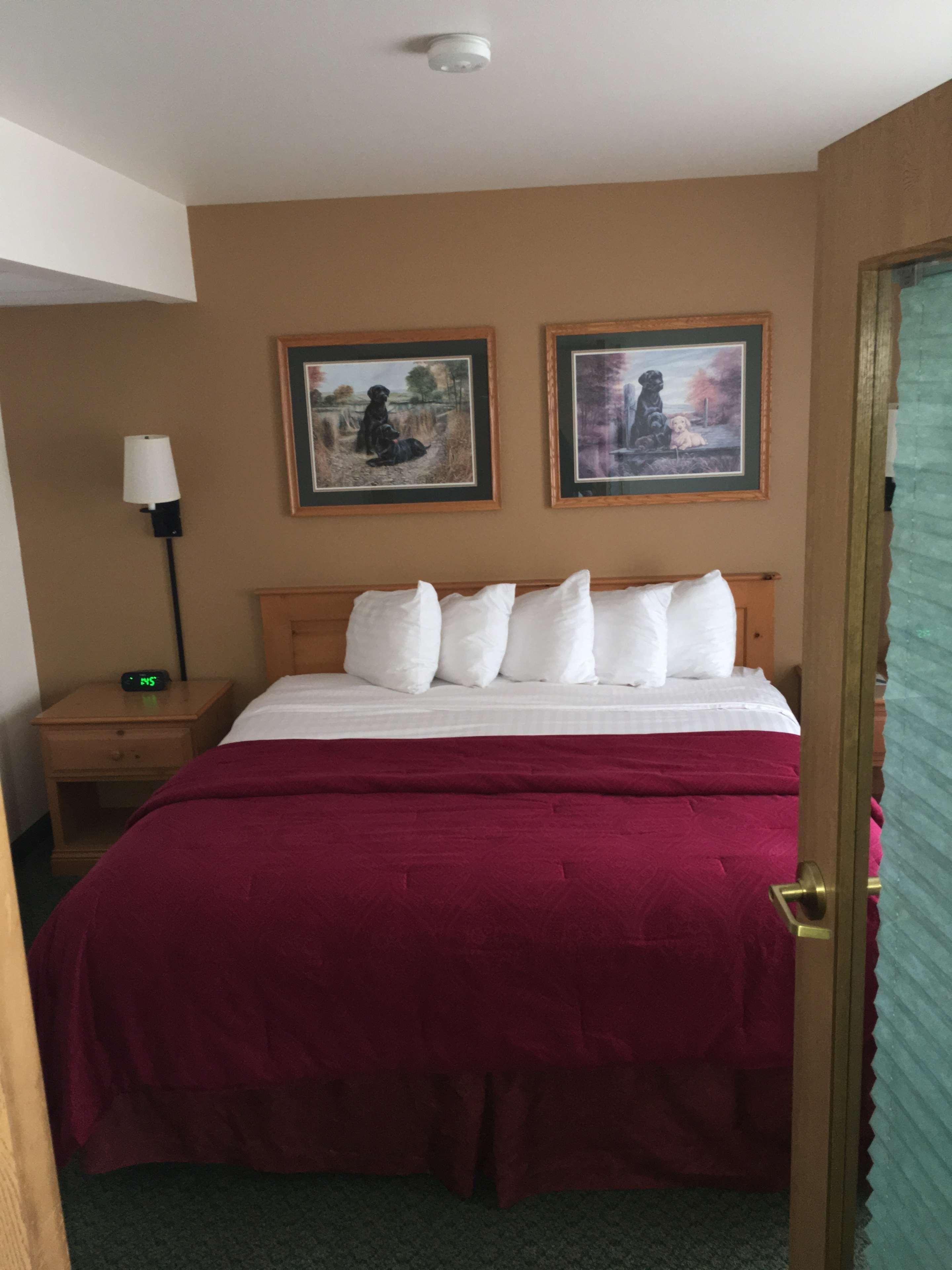 Western Yellowstone Crossing 3* Laurel